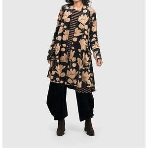 NEW ALEMBIKA velvet smoking jacket in floral beige